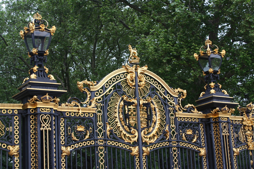 Gate-of-Buckingham Palace