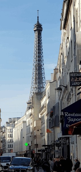 Eiffel tower side street