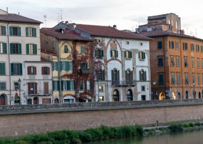 riverside Pisa